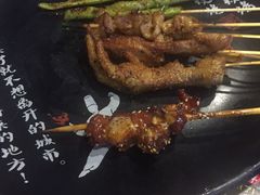 -何师烧烤·香辣蟹·川菜·30年老品牌(太古里旗舰店)