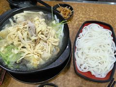 -丽虹云南过桥米线(兴工街店)