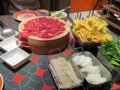 -南城十里潮汕鲜牛火锅·鲜虾生滚粥(融汇老商埠店)