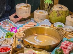 -三个椰子·现砍椰子鸡(金源CBD店)