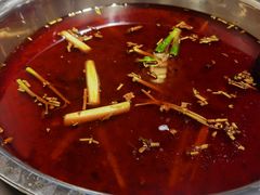 -肖肖酸萝卜鱼火锅(总店)