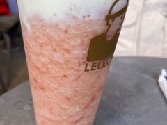 草莓桃子酪酪-LELECHA乐乐茶(美罗城店)