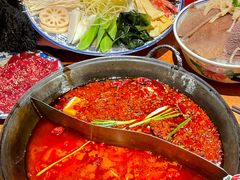 -周小明火锅(黑金冠社区店)