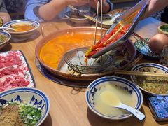 -洱火云南酸菜牛肉火锅(石景山当代商城店)