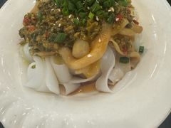 -老来福·非遗酸汤兔(凯旋路店)