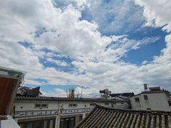 -喵屿·大理花园猫咖