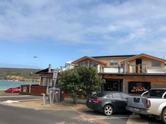 -12 Rocks Beach Bar Cafe