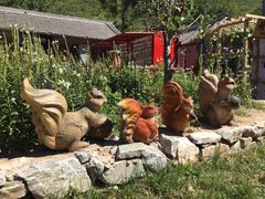 -百里峡七彩艺术小镇