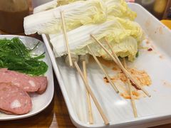 -哈尔滨小酒馆·鲜肉现穿自助烧烤(康新花园店)