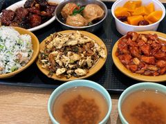 -荟选餐饮徐家汇社区食堂(徐虹北路店)