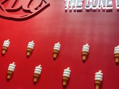 -DQ·蛋糕·冰淇淋(大宁国际商业广场店)