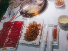 -牛人日志·鲜牛肉骨汤火锅(万科里瑧店)