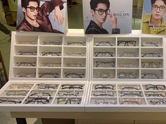 -沫芮眼镜·蔡司官方授权店(人民广场店)