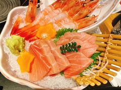 -山川小町·极番烧肉(新地假日广场店)