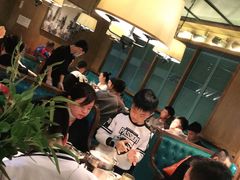 大堂-领鲜活海鲜榴莲自助火锅(东门店)