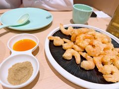 招牌炸虾仁-吕氏疙瘩汤·新派鲁菜(芝罘万达店)