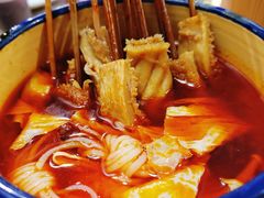 鹏式茶缸肚-蚝火爆·烧烤餐厅