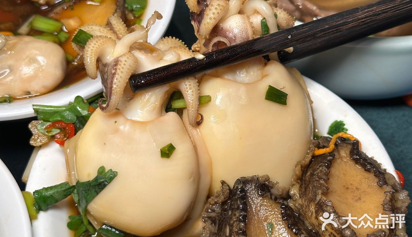 正宗云南风味|一口就鲜掉眉毛的菌汤火锅！