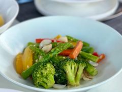 -MONICH牛排融合餐厅(和义大道购物中心店)