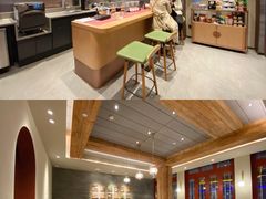 一层咖啡台-星巴克臻选(北京前门大街店)