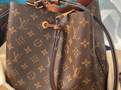 -聚云奢二手奢侈品黄金手表包包回收·中古店(中福城店)