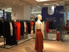 -COS(月星环球港店)