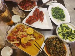 -聚汇三少·龙虾·中餐厅(莫邪路新天地店)