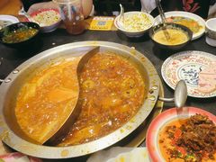 -沸炉重庆老火锅(军事博物馆店)