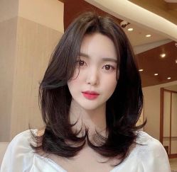 -变画·发型STUDIO