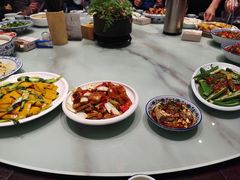 -客家大院·非遗赣南客家菜(郁孤台店)