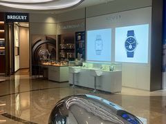 -亨吉利世界名表中心(华润万象城店)