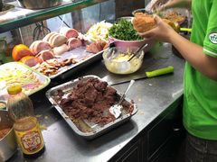 -Bánh Mì Huynh Hoa