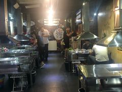 大堂-马路牙子地桌烤肉(工体店)