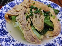-亮欢寨酸汤鱼(沙冲路店)