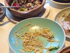 -八府香鸭·啫啫煲(华山路店)