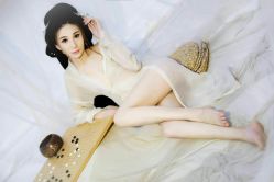 -九月鹰飞汉服摄影工作室