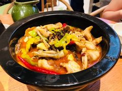 黑松露牛肝菌焖牛蛙-云海肴·汽锅鸡·云南菜(广安门天虹店)