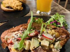 -HIGH FIVE哈福手工汉堡(桂林路店)