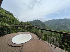 -三亚亚龙湾人间天堂鸟巢度假村