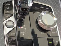 -上海宝信宝马4S店