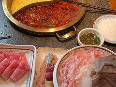 -小天鹅火锅·一线江景洪鼎旗舰店(洪崖洞店)