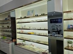 -视野联行眼镜·蔡司·控优点授权(长白万象汇店)