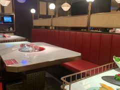 卡座-捞神煲汤火锅(湖滨商业街店)