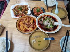 -朱大嘴肥肠血旺(福字街店)