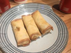 雪菜黄鱼春卷-南小蟹手工點心(三里屯店)