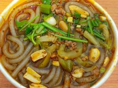 -重庆酸辣粉(老军营小环路店)
