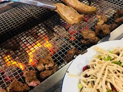-马路牙子烧烤音乐酒馆(望京店)