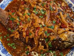 红烧鱼-佳佳麻辣烧菜馆