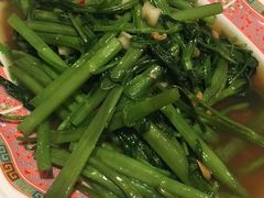 -Thiw Soen Seafood Restaurant