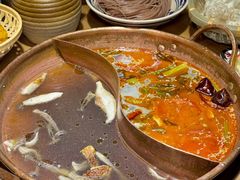 -洱火云南酸菜牛肉火锅(石景山当代商城店)